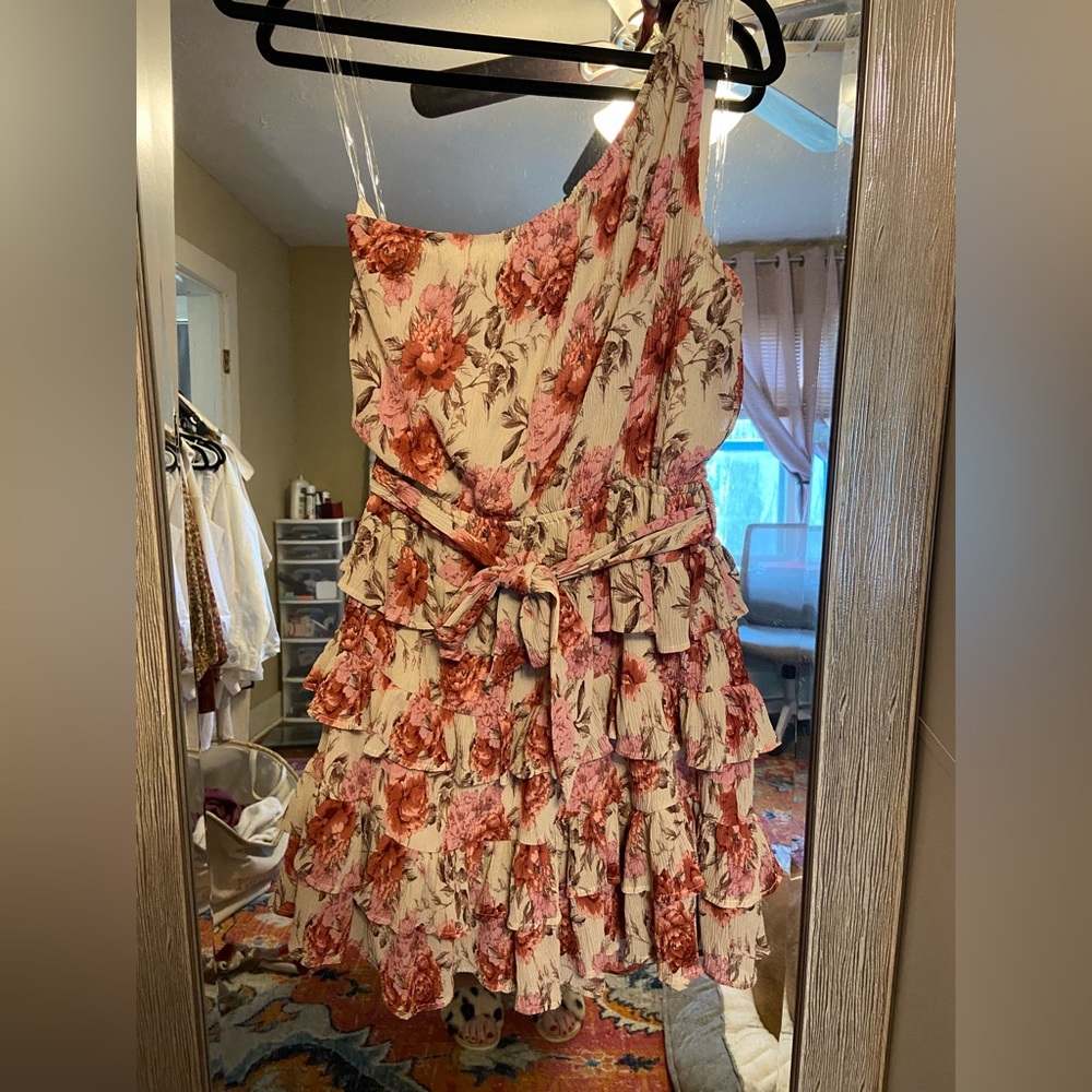 Floral Tiered ruffle one shoulder mini dress